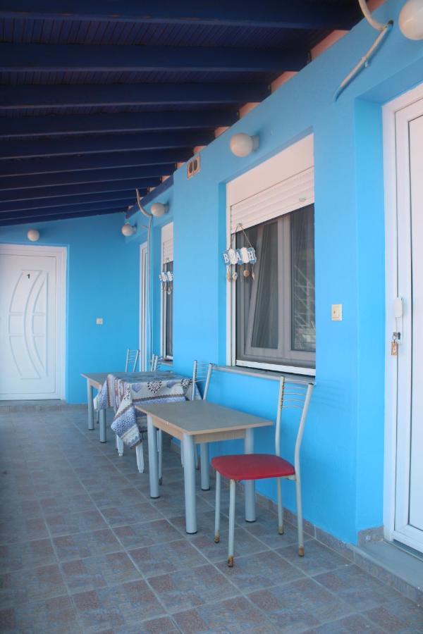 Rena'S Rooms Μελίντα Melinta Esterno foto
